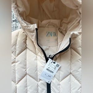 Zara beige girls coat size 8 NWT.